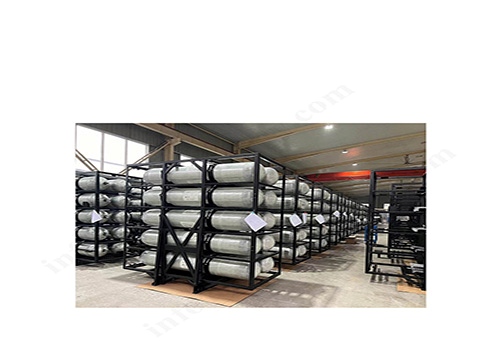 O primeiro contêiner tanque de hidrogênio tipo IV da China sai com sucesso da linha de produção.